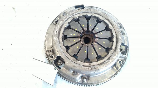 Svinghjul + kløtsj MITSUBISHI MIRAGE / SPACE STAR Hatchback (A0_A)