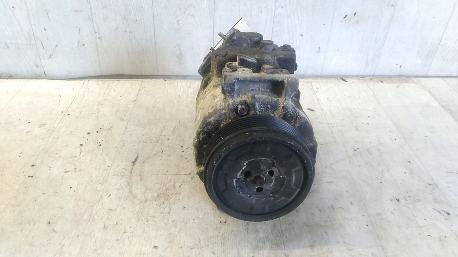 64-52-6-924-792 : Ac pump - Autoparts24