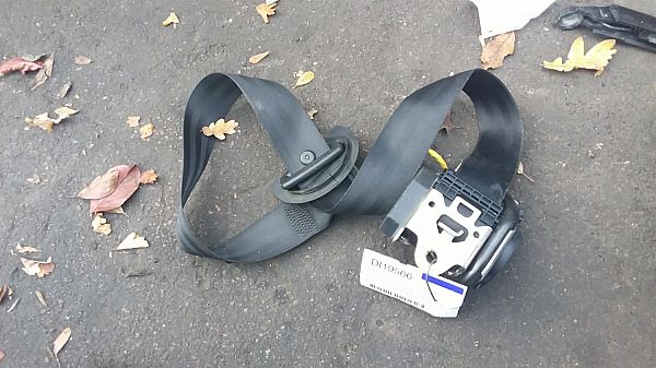 Seat belts - front VW GOLF V (1K1)