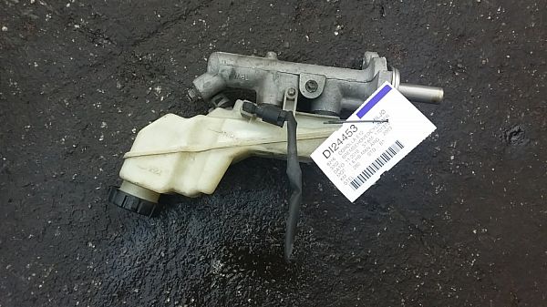 Brake - Master cylinder TOYOTA COROLLA (_E12_)