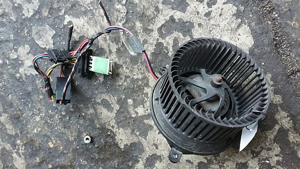Kachel Ventilatiemotor / aanjager MERCEDES-BENZ SPRINTER 2-t Box (901, 902)