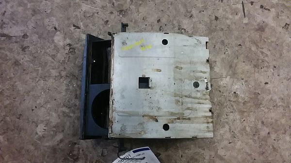 Kopholder MERCEDES-BENZ SPRINTER 2-t Box (901, 902)