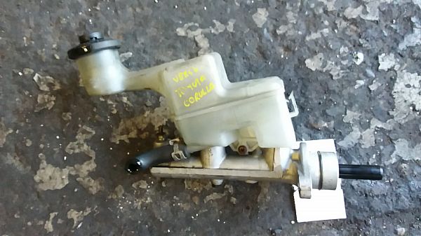 Brake - Master cylinder TOYOTA COROLLA Verso (_E12_)