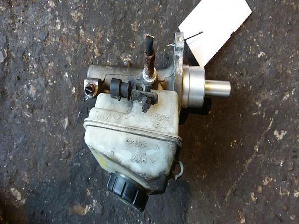 Brake - Master cylinder OPEL ASTRA H Estate (A04)