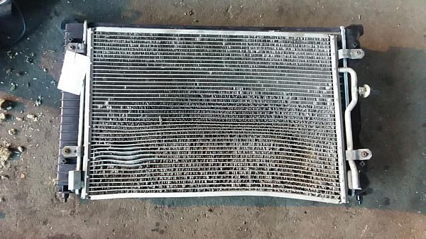 Radiateur AUDI A4 Avant (8E5, B6)