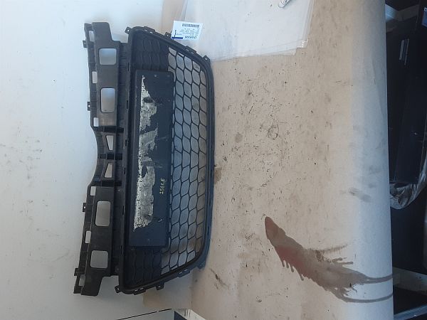 Bumper grille HYUNDAI i30 (FD)