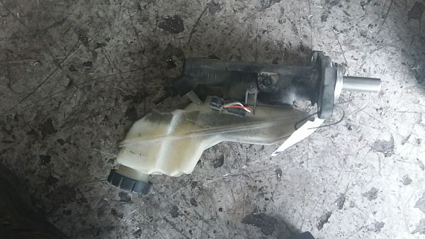 Brake - Master cylinder TOYOTA COROLLA (_E12_)