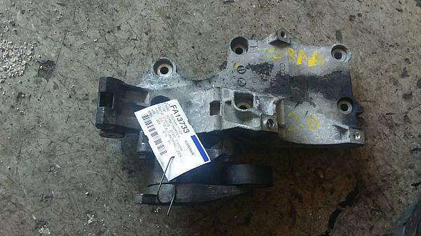 Vifte/multireim strammer VW TOURAN (1T1, 1T2)