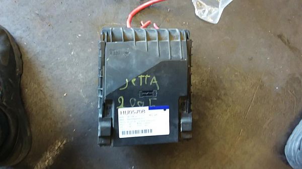 boîte à fusibles VW JETTA III (1K2)