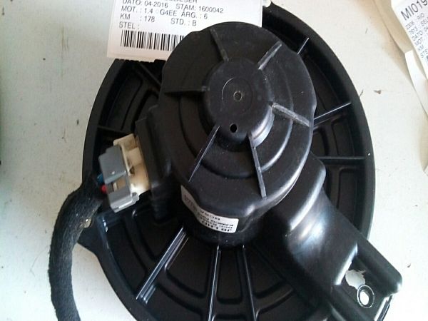 Kachel Ventilatiemotor / aanjager KIA RIO II (JB)
