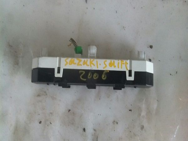 Electrical clock SUZUKI SWIFT III (MZ, EZ)