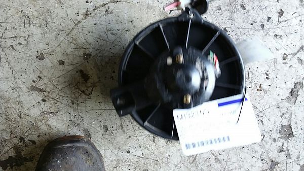 Kachel Ventilatiemotor / aanjager SUZUKI IGNIS I (FH)