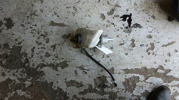 Brake - Master cylinder OPEL CORSA C (X01)