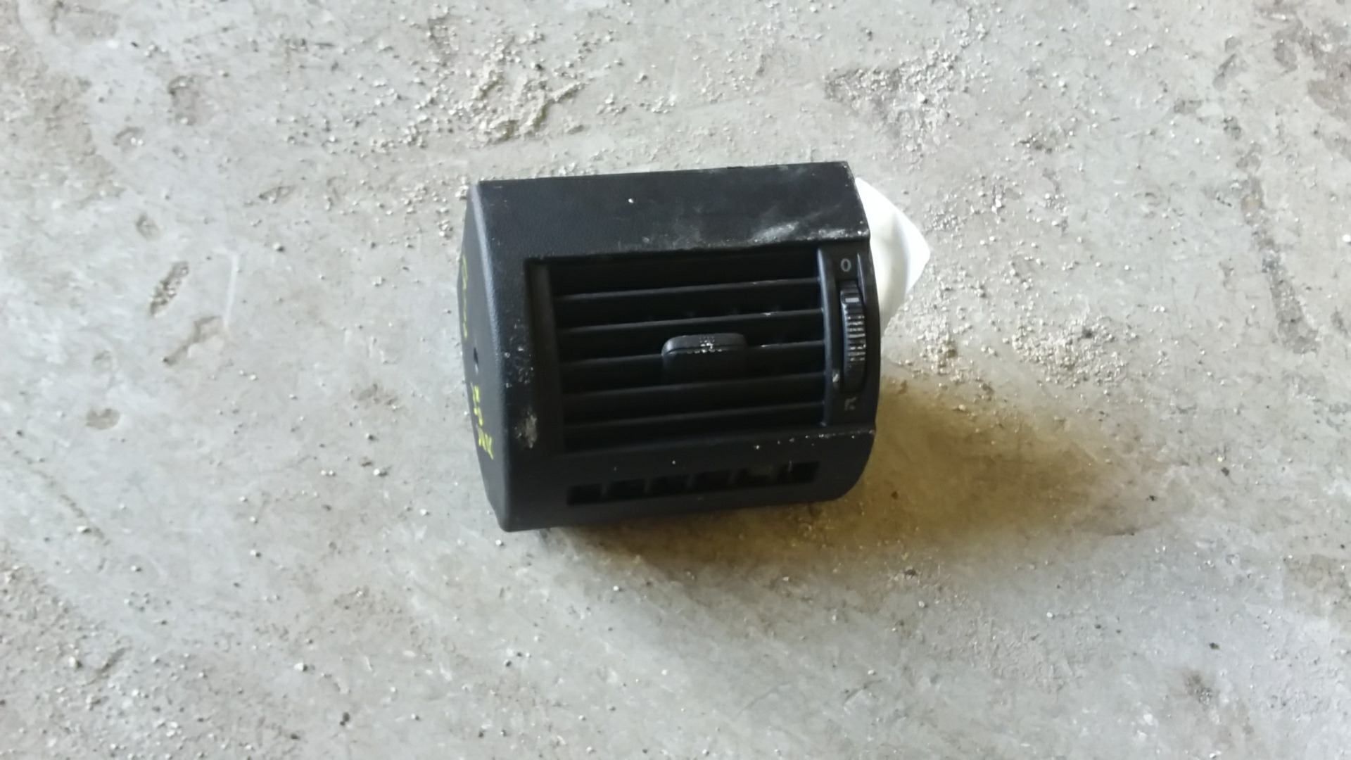 Fresh air nozzle VW FOX Hatchback (5Z1, 5Z3, 5Z4)
