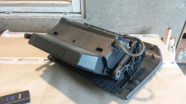 Handskerum OPEL ASTRA H (A04)