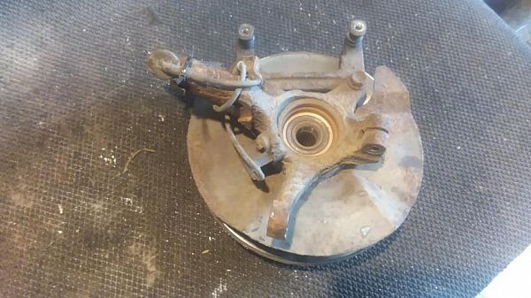 Spindle - front SUZUKI IGNIS I (FH)