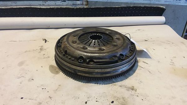 Svinghjul + kløtsj AUDI A4 (8E2, B6)