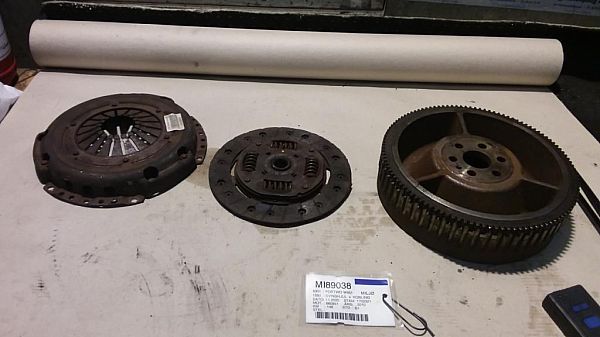 Svinghjul + kløtsj SMART FORTWO Coupe (451)