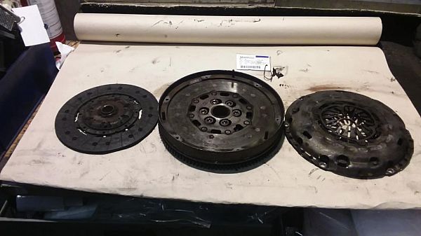 Svinghjul + kløtsj ALFA ROMEO 156 Sportwagon (932_)