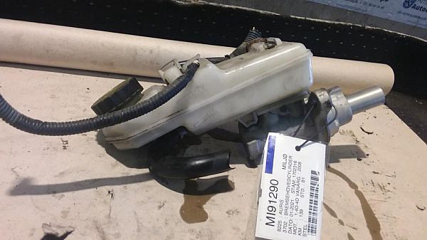 Brake - Master cylinder TOYOTA AURIS (_E15_)