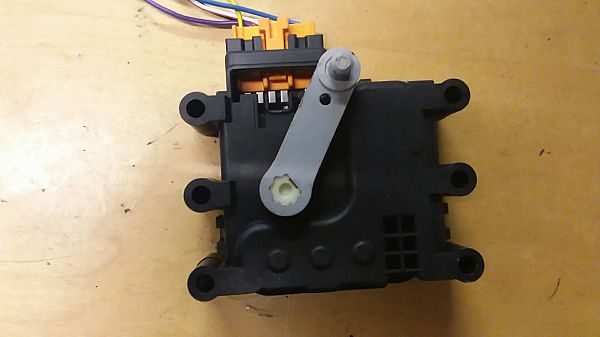 Varmereguleringsmotor MAZDA 6 Hatchback (GG)