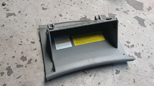 Handskerum KIA SEDONA Mk II (VQ)