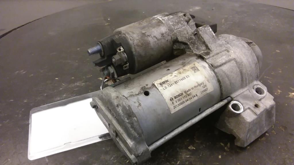 0001172407 : Anlasser - Autoparts24