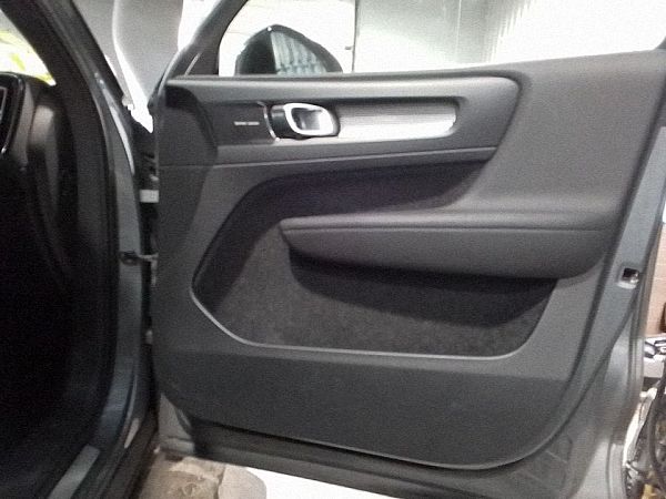 Brugt Volvo Xc40 - Dørbeklædning - Autoparts24