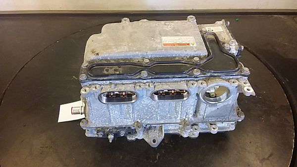 El inverter AC/DC TOYOTA AURIS (_E18_)