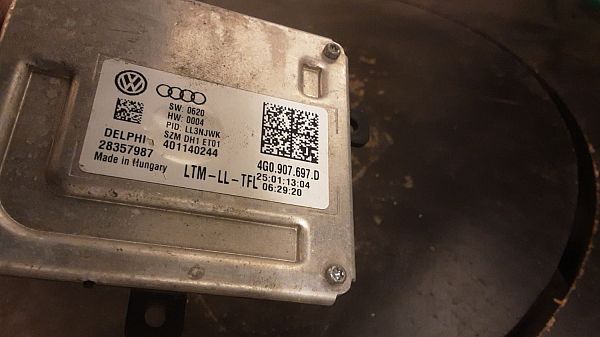 Xenon / LED relay SKODA OCTAVIA III Combi (5E5, 5E6)