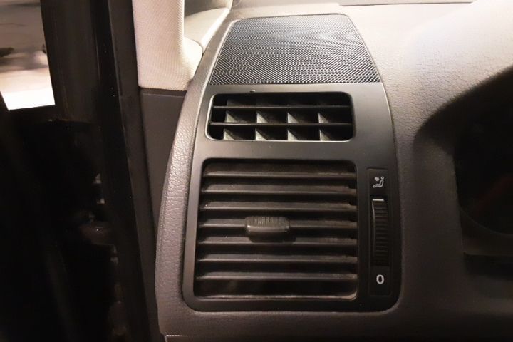Friskluft dyse VW TOURAN (1T1, 1T2)