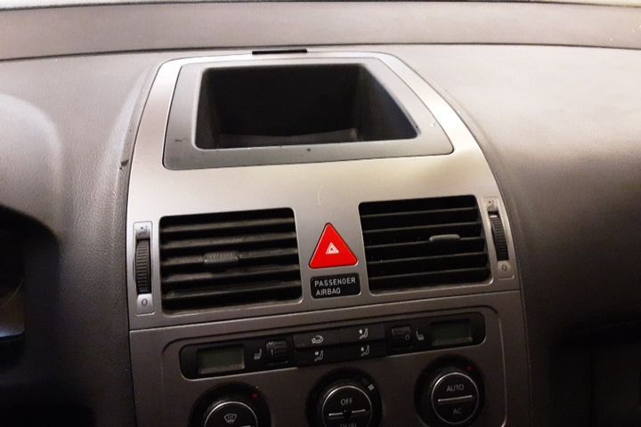 Friskluft dyse VW TOURAN (1T1, 1T2)
