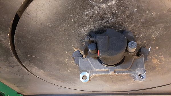 Brake caliper - ventilated front right  
