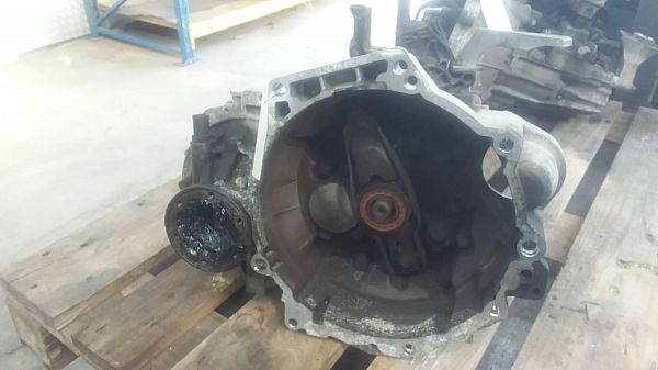 Gearkasse manuel AUDI A1 Sportback (8XA, 8XF)