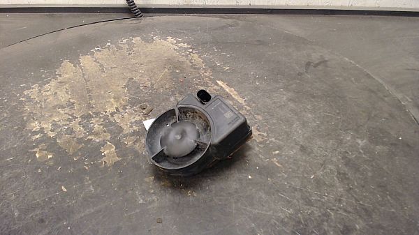 Horn TESLA MODEL S (5YJS)