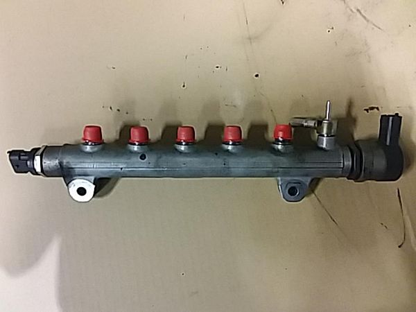 High-pressure rail / injection nozzle pipe KIA CEE'D SW (ED)