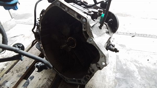 Schaltgetriebe RENAULT TRAFIC III Box (FG_)