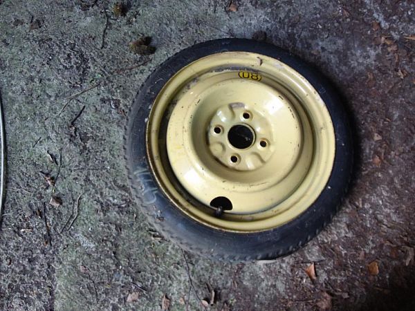 Spare tyre TOYOTA COROLLA Compact (_E11_)