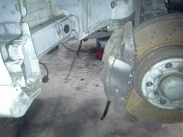Brake caliper - ventilated front right  
