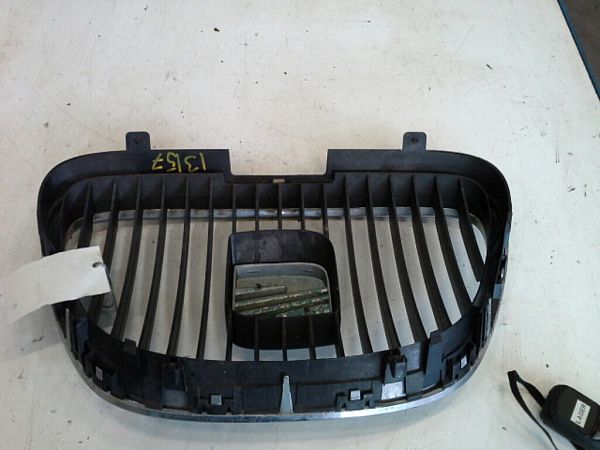 Osłona grill - maskownica przednia SEAT TOLEDO III (5P2)