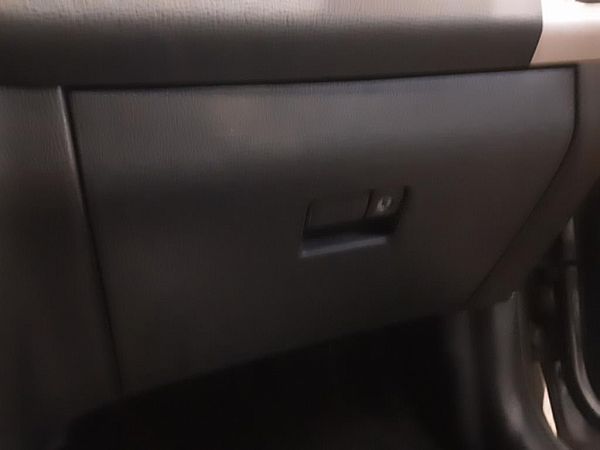 Glove compartment SUZUKI LIANA Hatchback