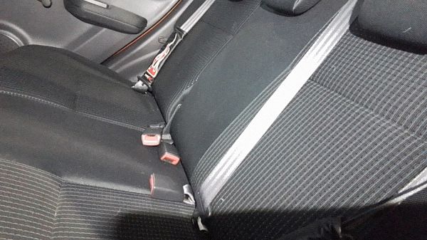 Seat belts - rear SUZUKI SWIFT III (MZ, EZ)