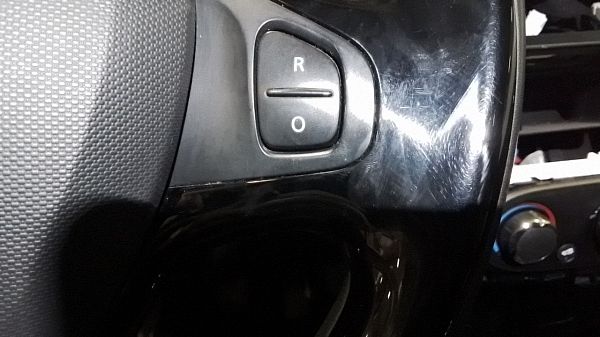 commutateur tempomat RENAULT CLIO IV (BH_)