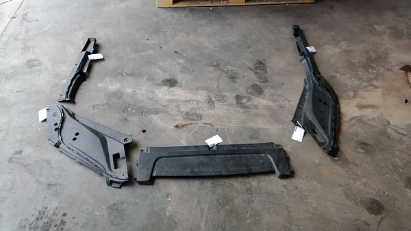 Radiator trim