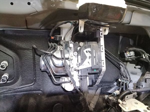 ABS - pump POLESTAR POLESTAR 2