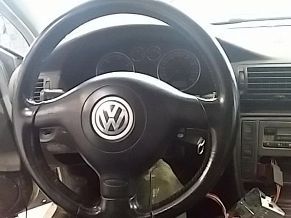 Rat (airbag medfølger ikke) VW PASSAT Estate (3B6)