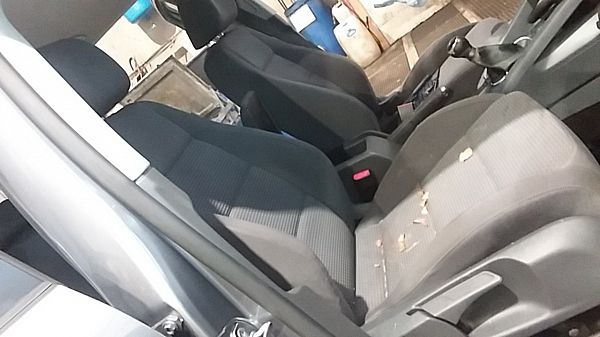 sièges avant 4 portes VW GOLF V (1K1)