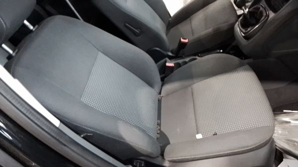 sièges avant 4 portes FORD GRAND C-MAX (DXA/CB7, DXA/CEU)