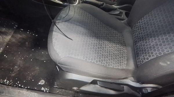 Fotele przednie – 4 drzwi OPEL CORSA E (X15)