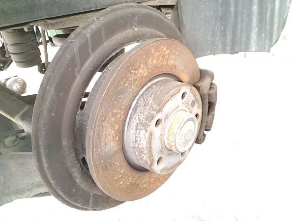 Piasta tylna OPEL VIVARO B Box (X82)